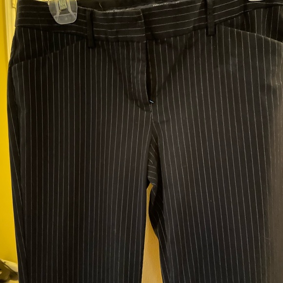 Express Design Studio “Editor” slacks. Pinstripe, flare leg. 4 regular. NWOT - Picture 2 of 15